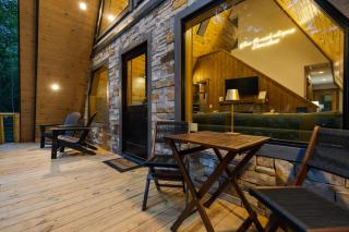 15 min to Town • Creekside • Hot Tub • Fire Pit - 2