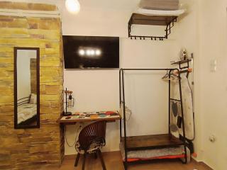 Dimelli's Home in Athens - Comfort & Style Stay - 5