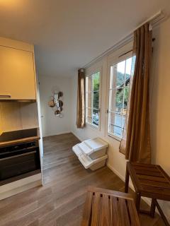 Comfy, Spacious and Central Duplex Apartment - 2