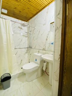 Parvina Hotel str Xoja porso 2 - 5