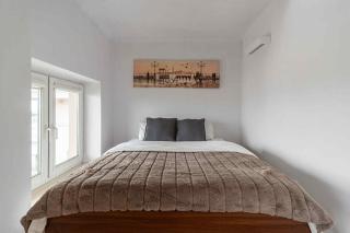 Large apartment in the center of Warsaw by P&M - 1