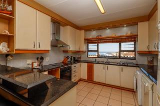 2 Ramsgate Mews - 4