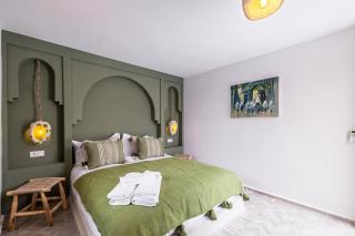 Stylish Exclusive Riad - 4