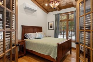 Huge Cabin, Whiteface, Hot Tub, Sauna & Game Room - 5