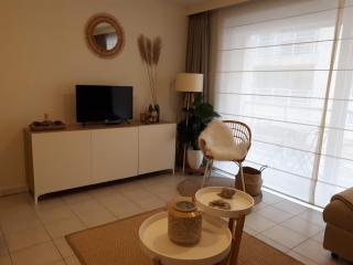 Cozy and spacious flat in a prime location by the sea - 9