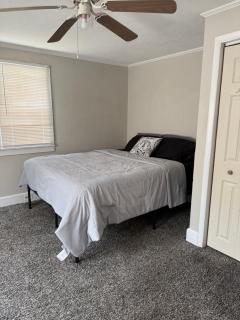 Casa Minimal Cottage Pet Friendly with Fenced Yard - 4