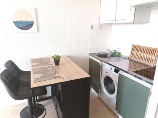 Appartement à Orléans au calme avec parking gratuit, balcon et ascenseur - 0