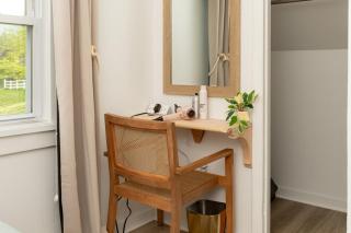 Delightful & Well Provisioned Home in Ideal Local - 6
