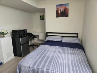 One Bed basement Room - 6