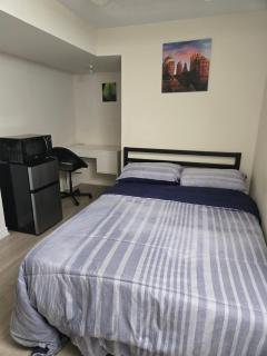 One Bed basement Room - 8