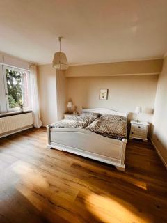 Ferienwohnung Villa Waldeck, Alleinlage - Eigene Sonnenterrasse - Küche - 2