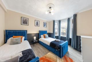 Cosy 4 Bedroom House in Chatham - Chatham - 9