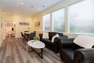 Sidney Solace 1BR Suite Minutes from Waterfront - 5