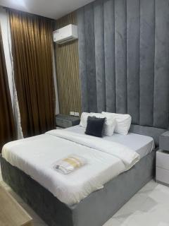 Bright white house 3 bedroom duplex - 2