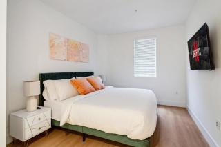 2BR Coastal Retreat Walk to Beach, free parking - 5