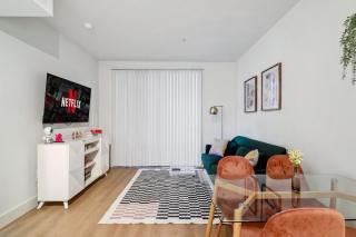 2BR Coastal Retreat Walk to Beach, free parking - 2