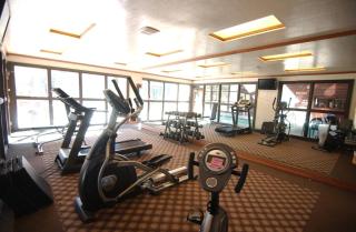 North Penthouse Pool-Spa Ski-in out Gym, Sauna, Laundry, BBQ - 6