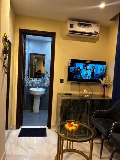 Studio Appartment Bahria Town Manzil Stays - 4