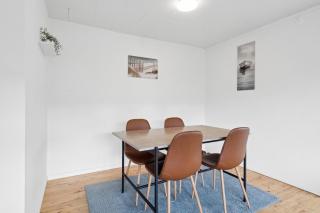 The Lucky Peer - 120m2 house 4 bedroom house - full kitchen & free parking - 5