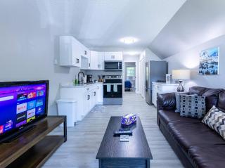 NEW - Mins To DHMC/ Hanover - Pet Friendly - Quiet - 1