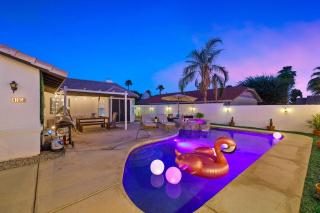 Desert Fun 5BR Retreat with Pool - 2