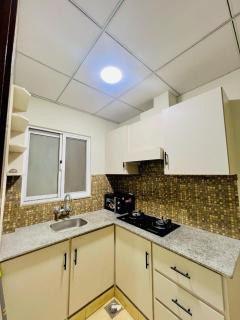 2 bed apartment with daily and monthly rents - 2