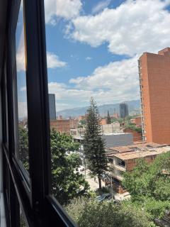 SUITE DE LUJO 603 Faro con Aire Acondicionado y Coworking - Medellín - 2