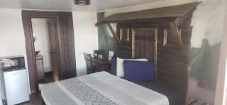 Brad's Desert Inn - 7