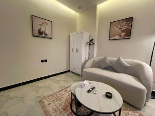 SARA 4 Stylish Hotel ST Prime Location - 3