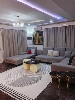 Zoeeyy luxury Apartment - 2