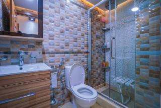 Luxury and Jacuzzi - City Center - 9
