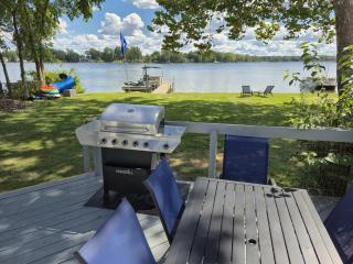 Lake and Lodge By KZOOBNB family - 4