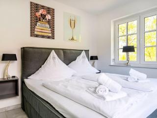 Holiday apartment in Hage with swimming pool - 3