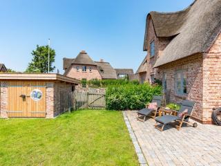 Holiday home with 2 bedrooms - 7