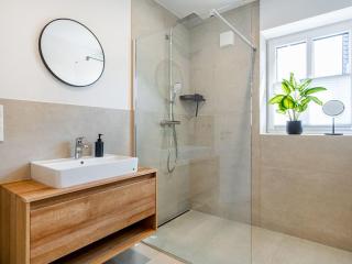 One-bedroom apartment - 1