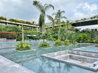 Luxury Penthouse with Private Rooftop Pool - 5