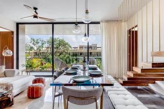 Luxury Penthouse with Private Rooftop Pool - 3