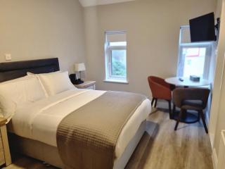The Wild Atlantic Inn - 6