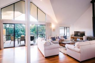 Idyll Estate - Bushland Gem with Spa & Tennis Court - 5