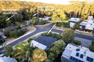 Higgins Hideaway - Central Cottage with Garden Oasis - 7