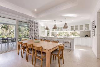 Hamptons By The Green - Grand Golfside Retreat - 8