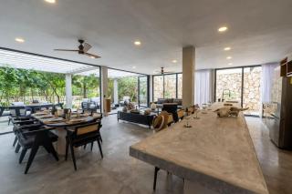Spacious 4BR Jungle Villa - Huge Private Pool Common Pool & Concierge - 7