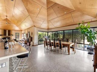 La Dimora - Tranquil Retreat Where Bush Meets Beach - 4