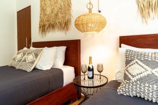 La Veleta Hotel - Trendy Stay - Pool View - 8