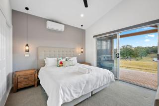 The Breakaway Villas at Molly Morgan Wines - Lovedale - 3