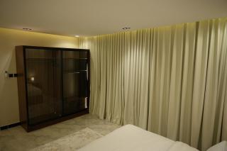 SARA 1 Luxe Royal Suite 1-BR Prime Location - 4