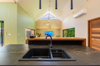 Black Pool Situé à SANUR 4BR - 7