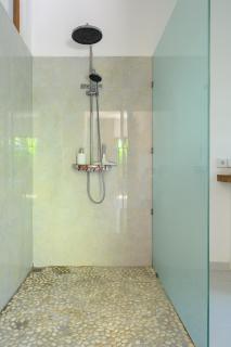 Black Pool Situé à SANUR 4BR - 1