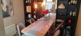 - Quiet & charming 2BR Cottage, with Kingsize, free parking and private garden, suits relocation & extended stays - min 15 nights - - 3