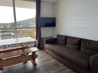 Appartement cosy 6 pers au pied du Lac à Super Besse - FR-1-814-151 - 7